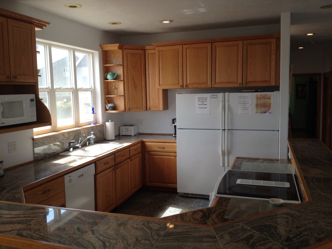 35100 Sunset Dr - Photo 2 of 19