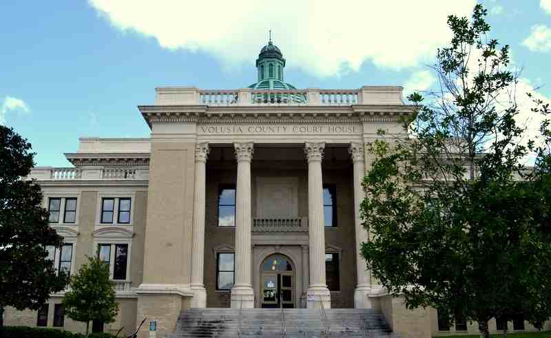 330 S. Woodland Blvd - Photo 3 of 21