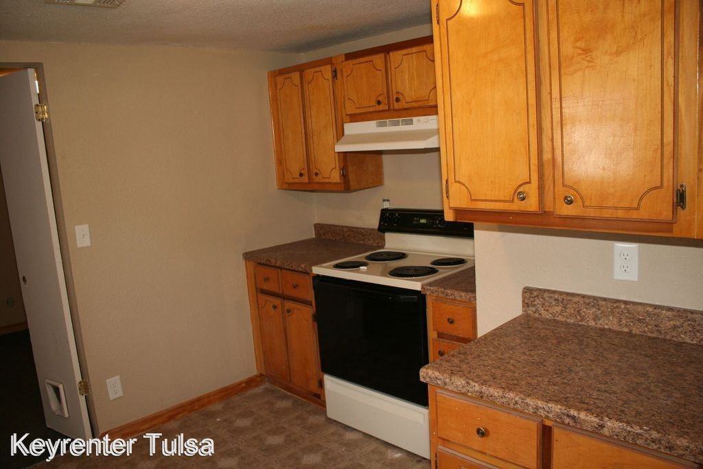 139 North New Haven Avenue - Photo 3 of 6