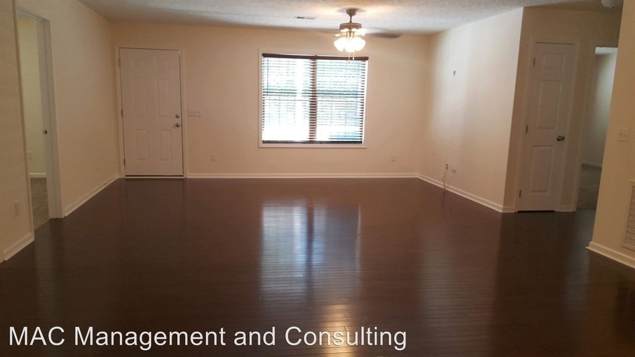 918 Milfred Ave - Photo 2 of 6