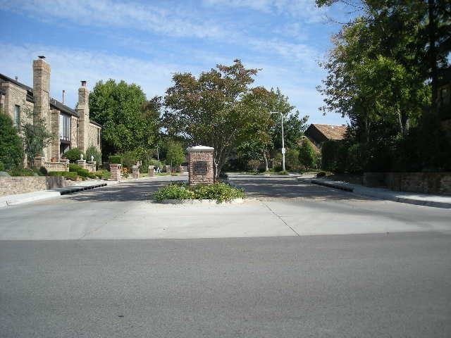 313 Windbrook Drive - Photo 2 of 22