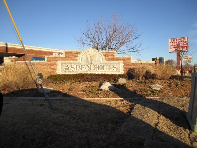 8113 NW 84th Street - Photo 2 of 20