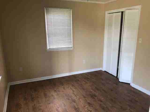 603 Railroad Avenue - Photo 3 of 8