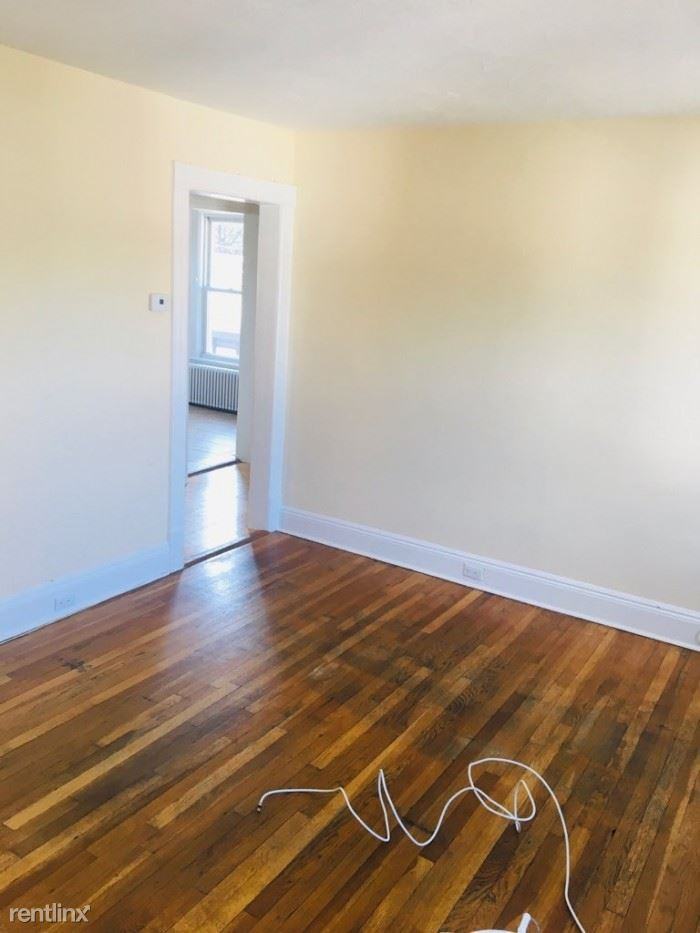 218 Ashford Ave - Photo 3 of 5