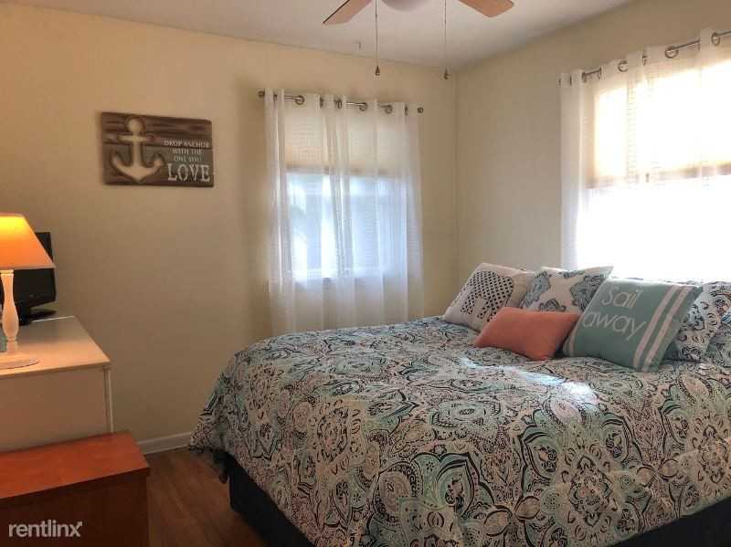 1005 Bartlett Avenue - Photo 2 of 27