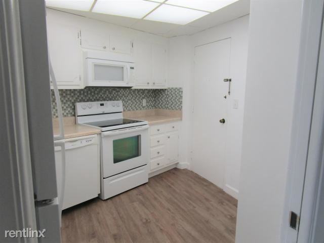 1000 Lowry St - Photo 3 of 24