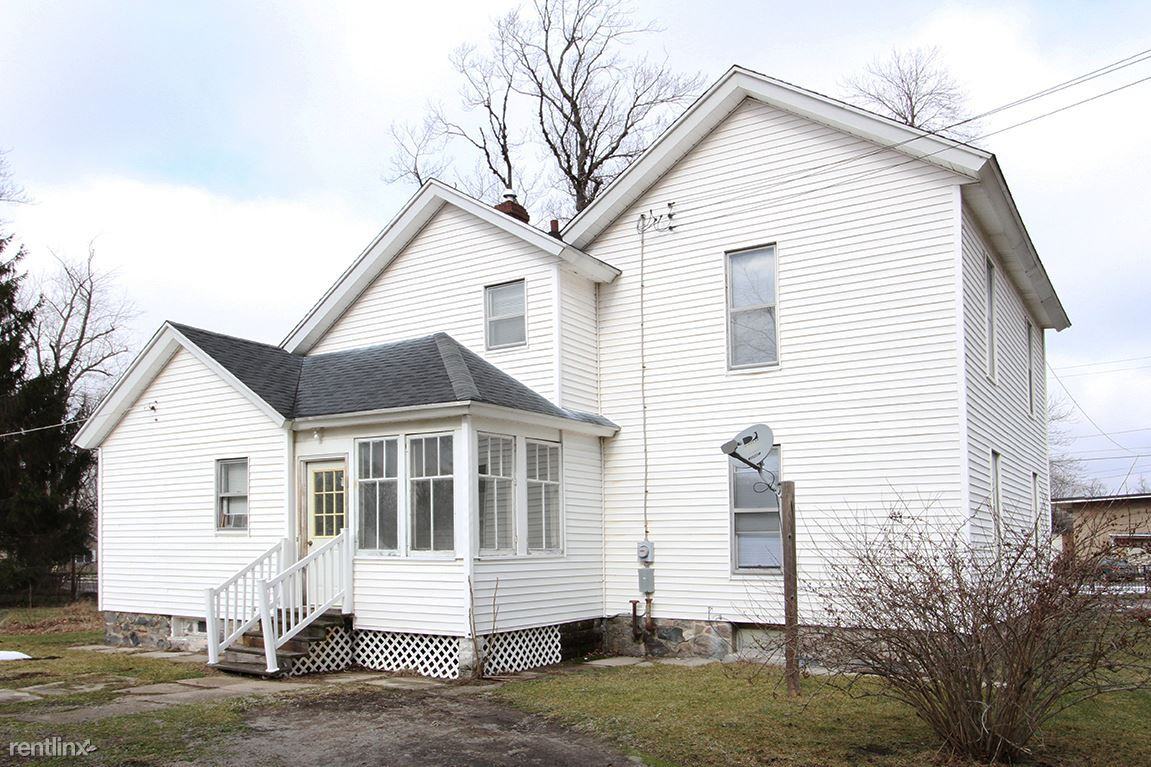 514 E Saint Joseph St - Photo 2 of 10