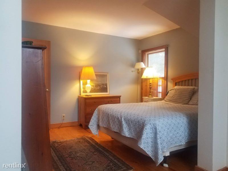 22 Sea St - Photo 2 of 13