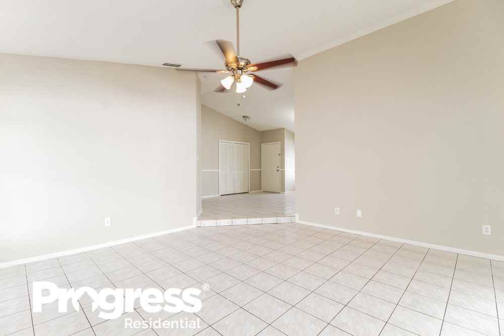 1372 San Diego Ct - Photo 3 of 15