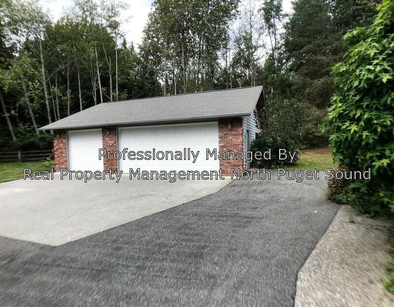 4713 234th St Ne - Photo 3 of 33