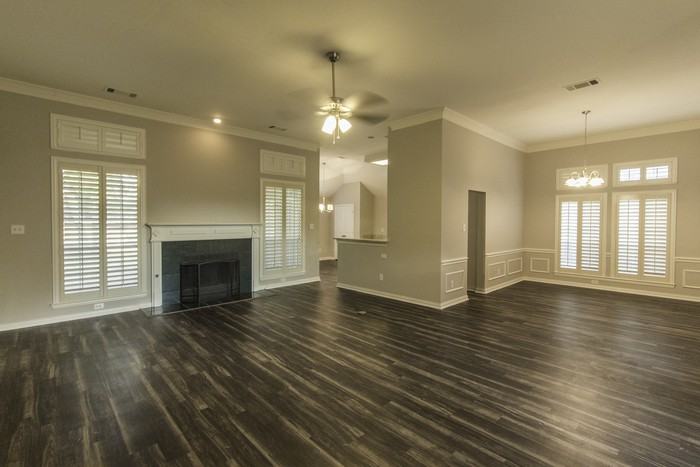 6211 Fannin Drive - Photo 2 of 10