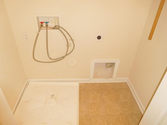 417 River Park Rd - Photo 2 of 15