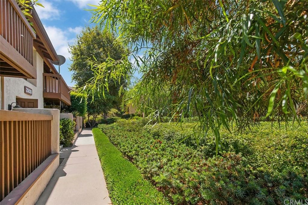 25839 Marguerite 7202 - Photo 2 of 28