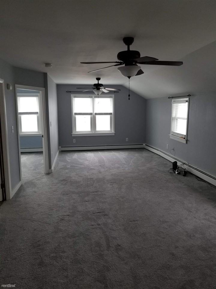 139 Bluff Ave - Photo 3 of 21