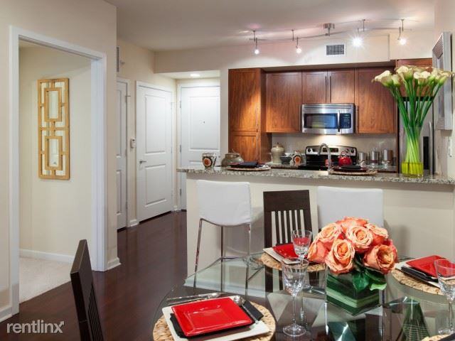 1015 E Sunrise Blvd - Photo 2 of 8