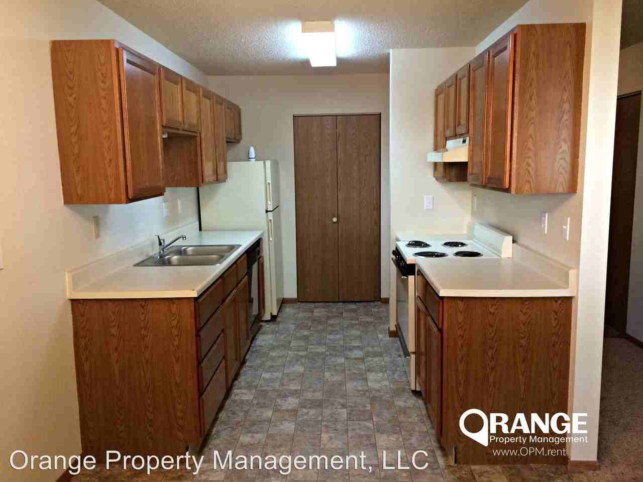 609 4th Street 612 Division Street - Photo 3 of 10