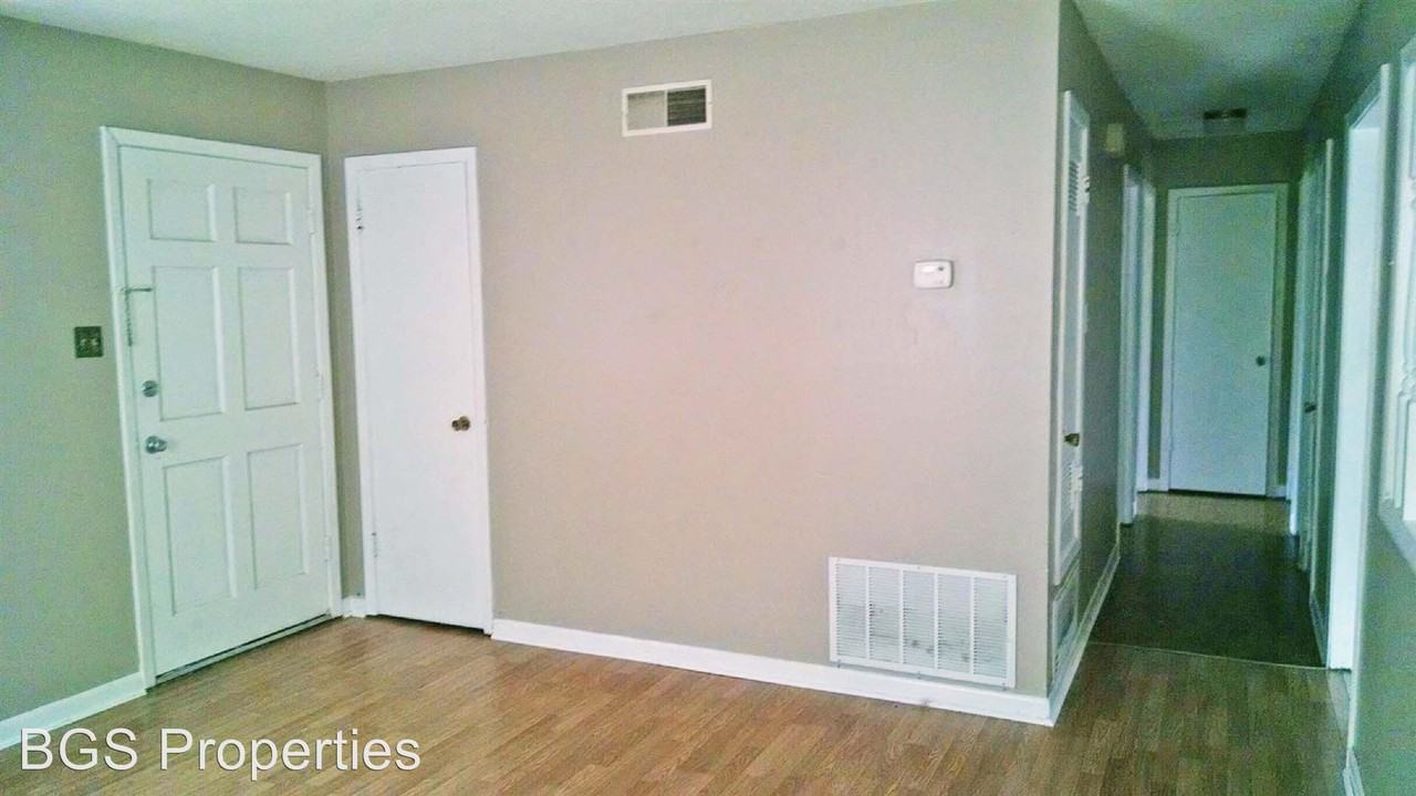 1539 Defoe Rd - Photo 2 of 7