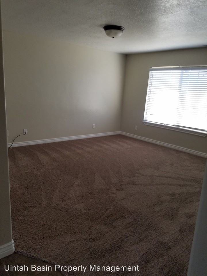 662 N. 650 E. - 662 #662 - Photo 3 of 22