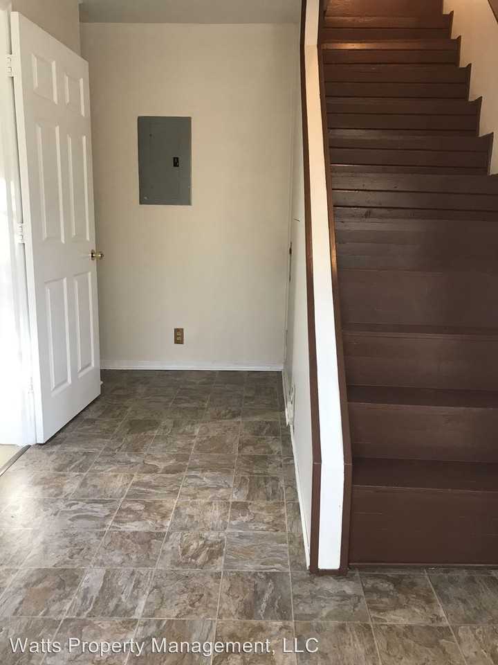 1076 Red House Road - Photo 2 of 9