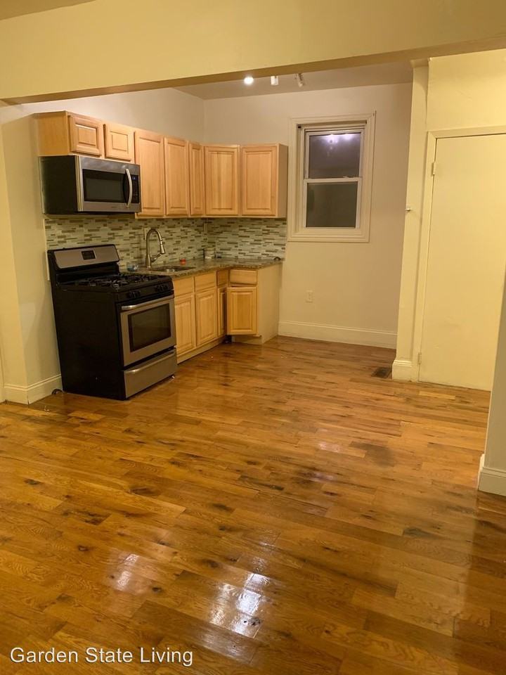 16 Columbia Avenue Apartments in Lower Vailsburg, Newark, NJ 07106 Zumper