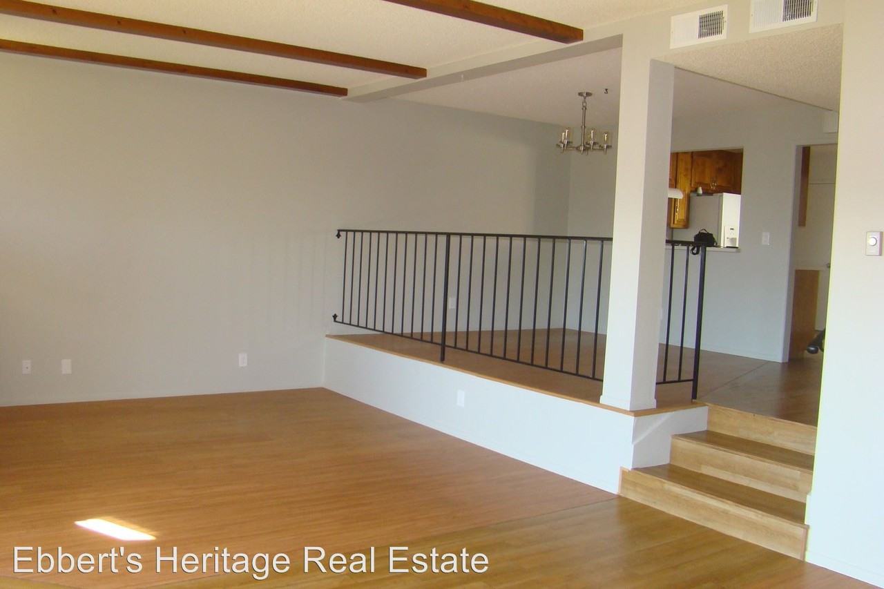 4182 Oakwood Rd - Photo 3 of 9