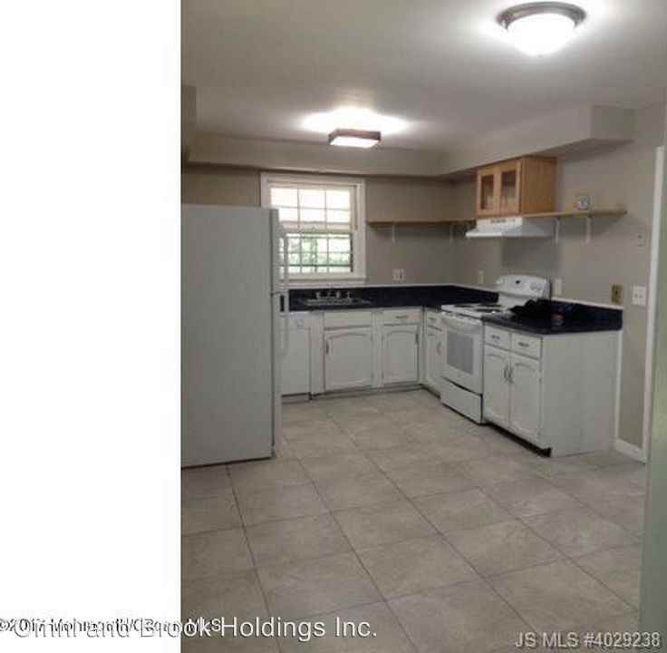 1198 Barnacle Dr - Photo 3 of 6