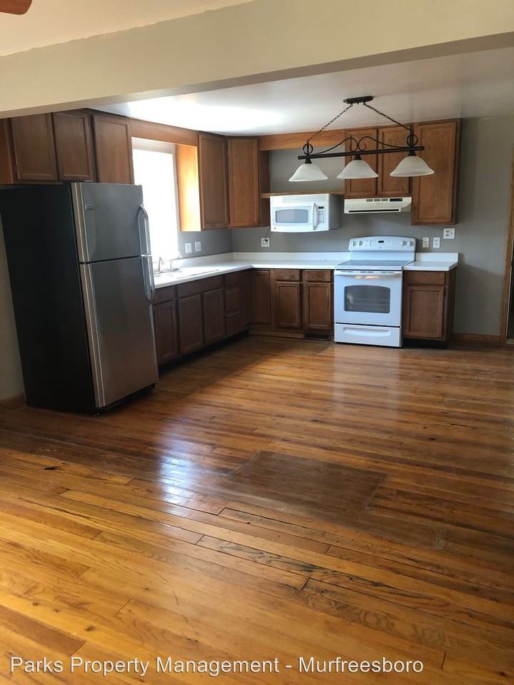 791 Liberty Pike - Photo 3 of 21