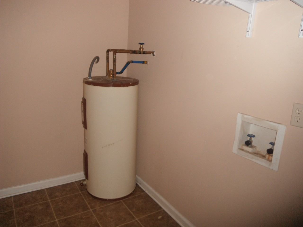 254 Hunters Branch Dr - Photo 3 of 12