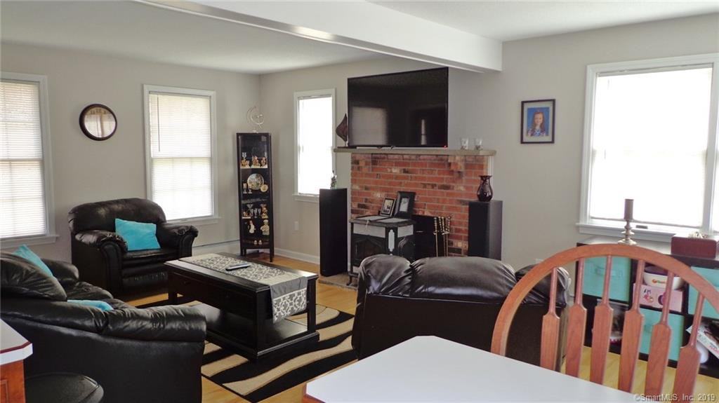 208 Mansfield Road - Photo 3 of 17