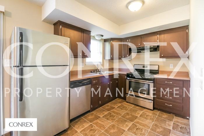 4919 North Newton Avenue - Photo 3 of 7