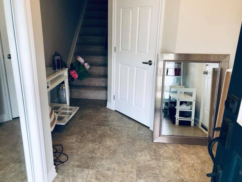 145 Eclipse Crescent - Photo 2 of 11