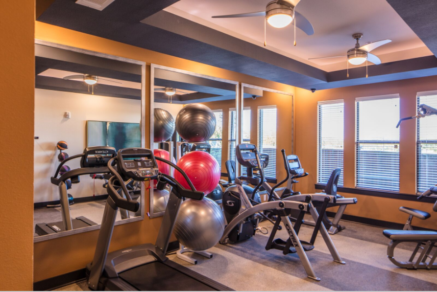 Magnolia At Lakewood - Photo 6 of 18