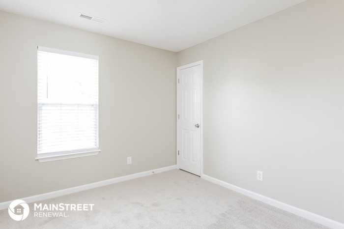 10 Apple Ridge Court - Photo 3 of 14