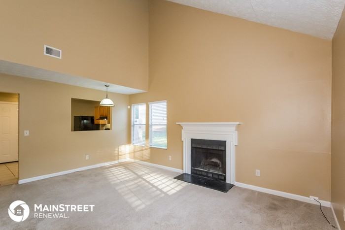 1975 Glenwood Downs Drive - Photo 3 of 15