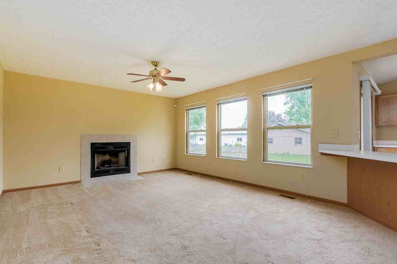 500 Harrington Dr #1 - Photo 3 of 12