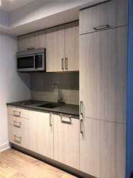 37 Bathurst Street #1015W - Photo 2 of 4