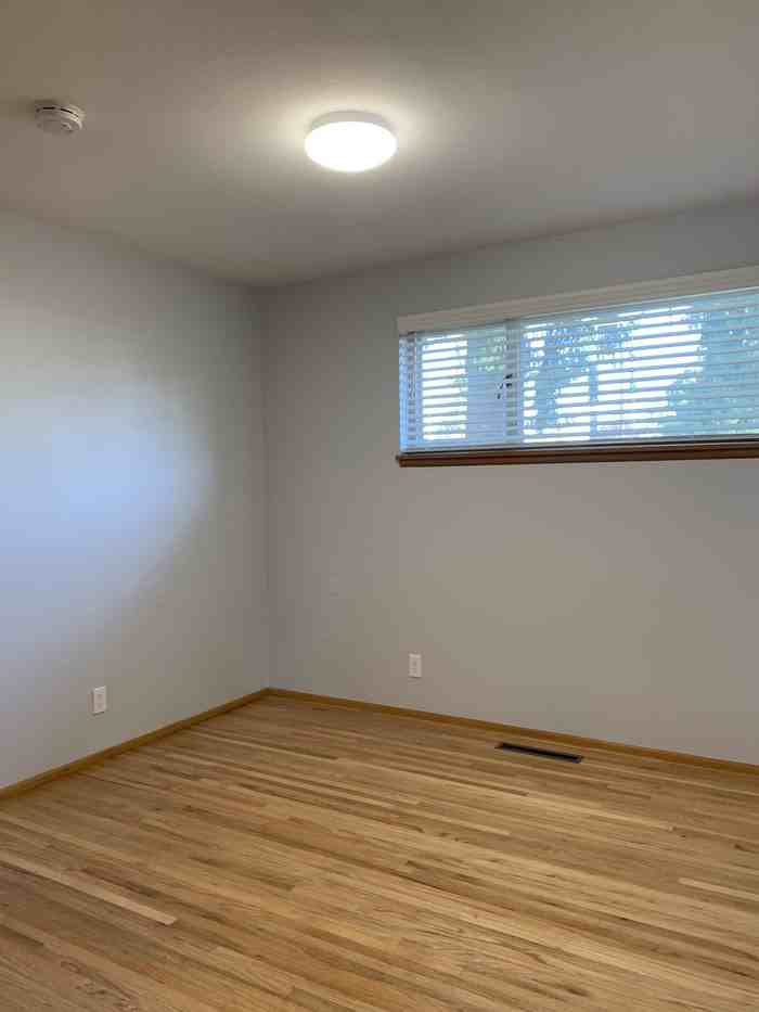 1102 120th Street South - Photo 3 of 6