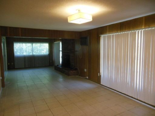 2821 Flowertree Rd - Photo 3 of 16