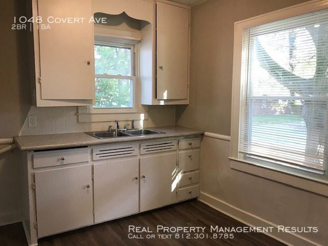 1048 Covert Ave - Photo 3 of 10