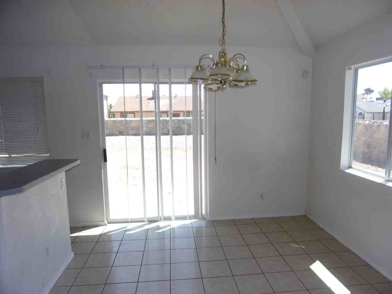2400 Tierra Mia - Photo 3 of 18