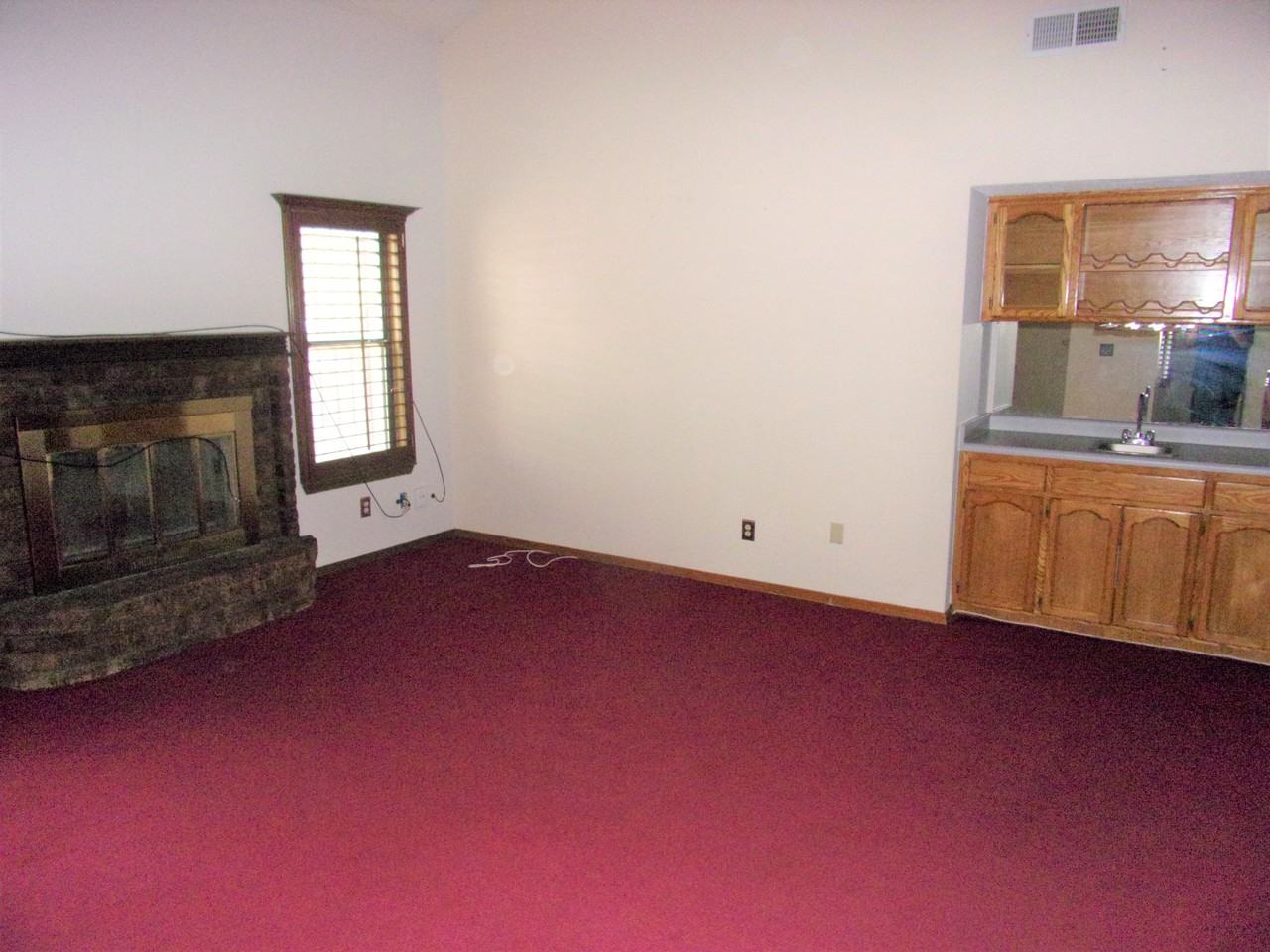 11659 Helen Wynn - Photo 2 of 24