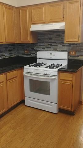 1007 Lakewood - Photo 3 of 12