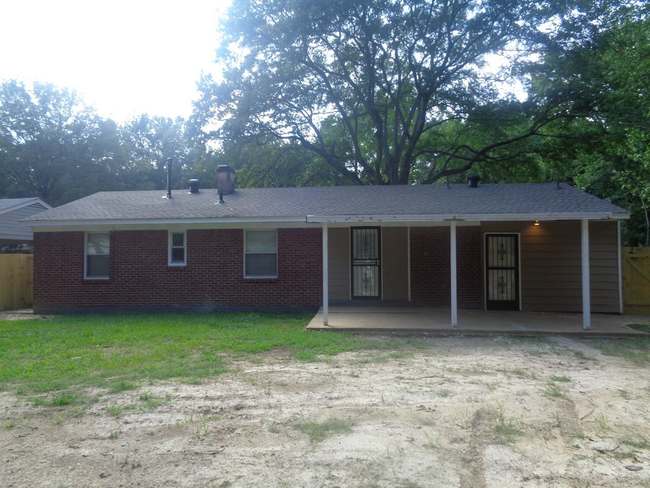 1730 Sea Isle Rd - Photo 2 of 10