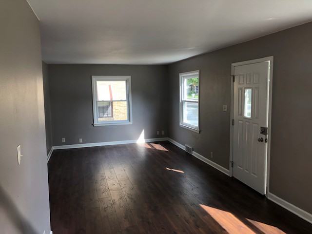 4925 N 19th St - Photo 3 of 30