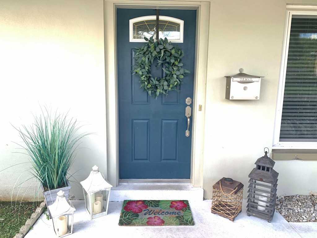 352 79th Ave Ne - Photo 2 of 14