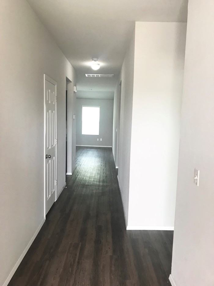 825 Crown Heights Lane - Photo 2 of 15