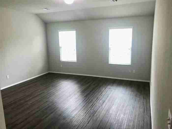 825 Crown Heights Lane - Photo 3 of 15