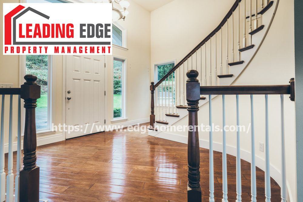 18579 West Lakeview Lane - Photo 3 of 32