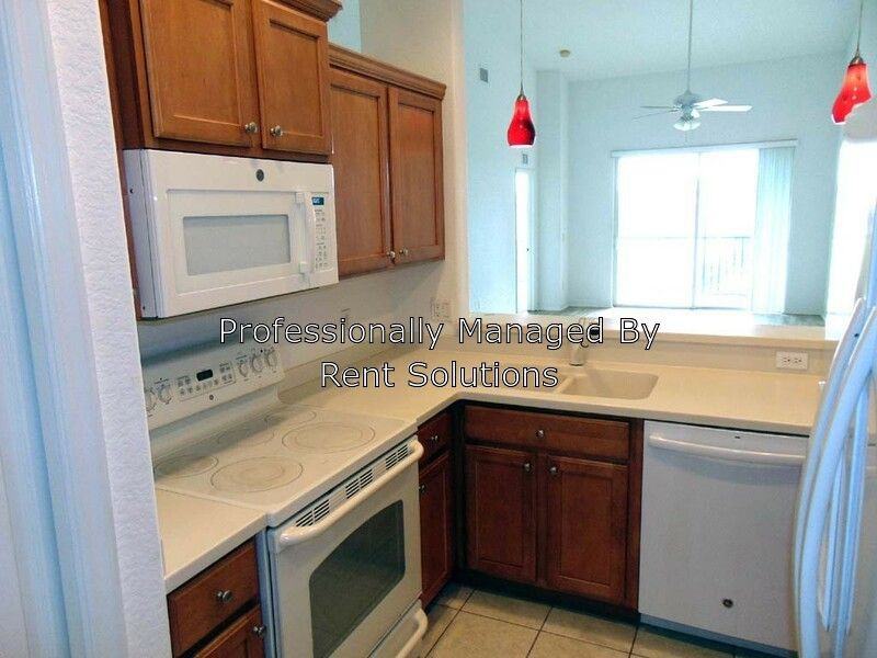 819 Fairway Cove Ln - Photo 3 of 19