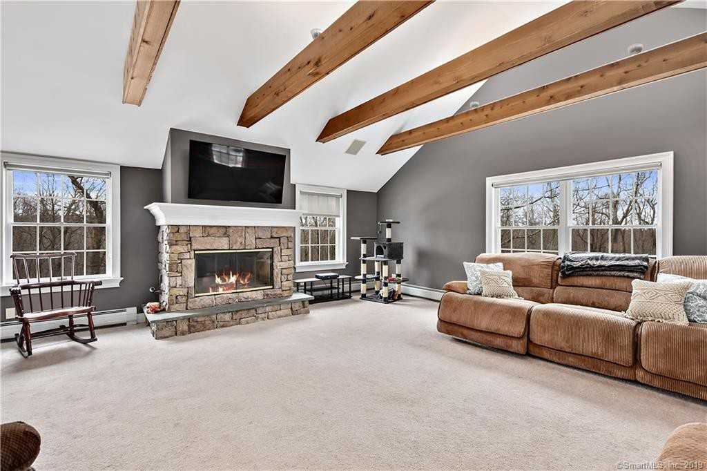 50 Sport Hill Road - Photo 3 of 34